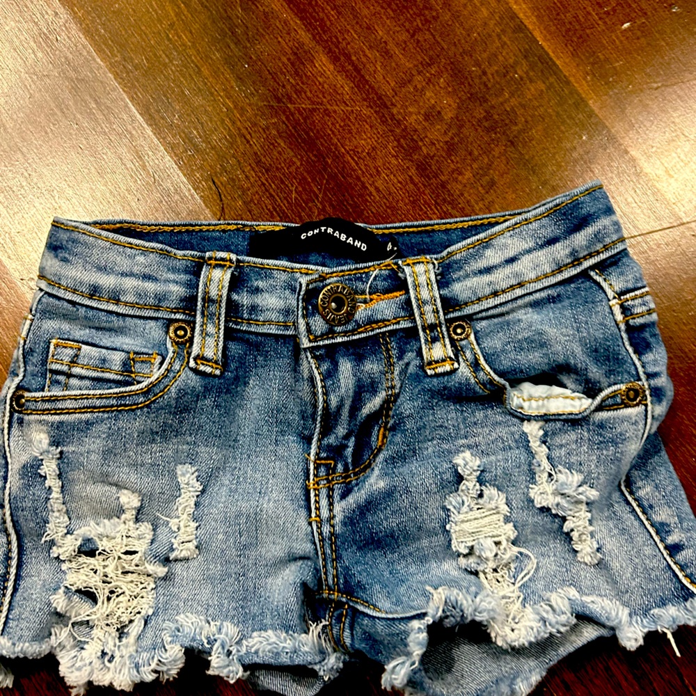 Contraband shorts size 4
